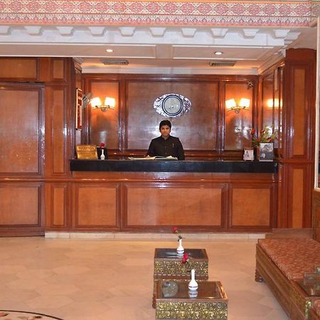 Hotel Grand Sartaj New Delhi Exterior photo